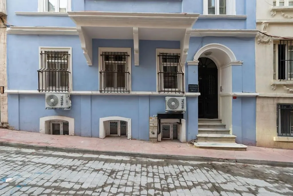 아파트 Maison Chic - Newly Renovated 3Br In City Center 이스탄불